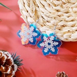 Snowflake earrings